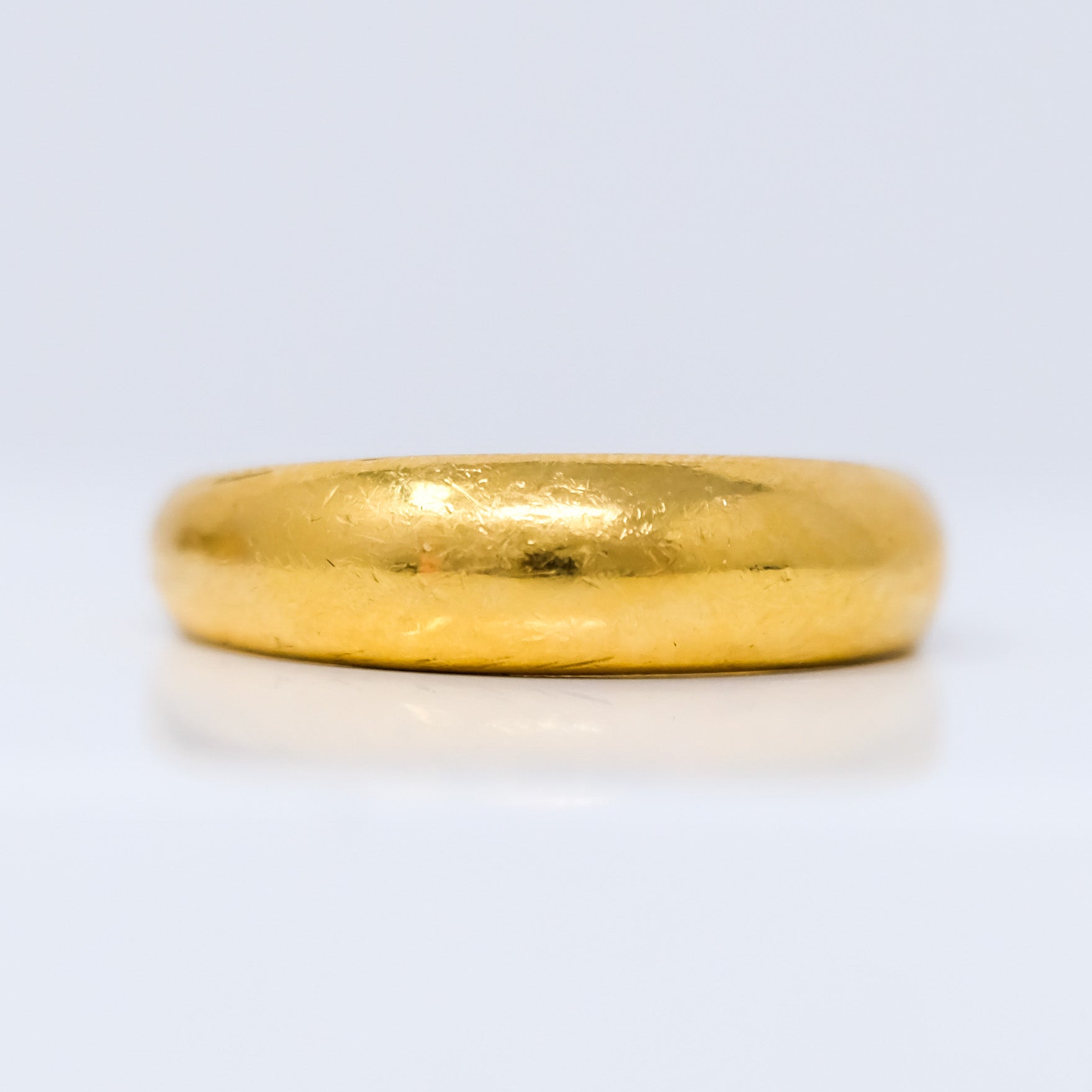 Puffy 18k Band – Kelty Pelechytik Fine Jewellery