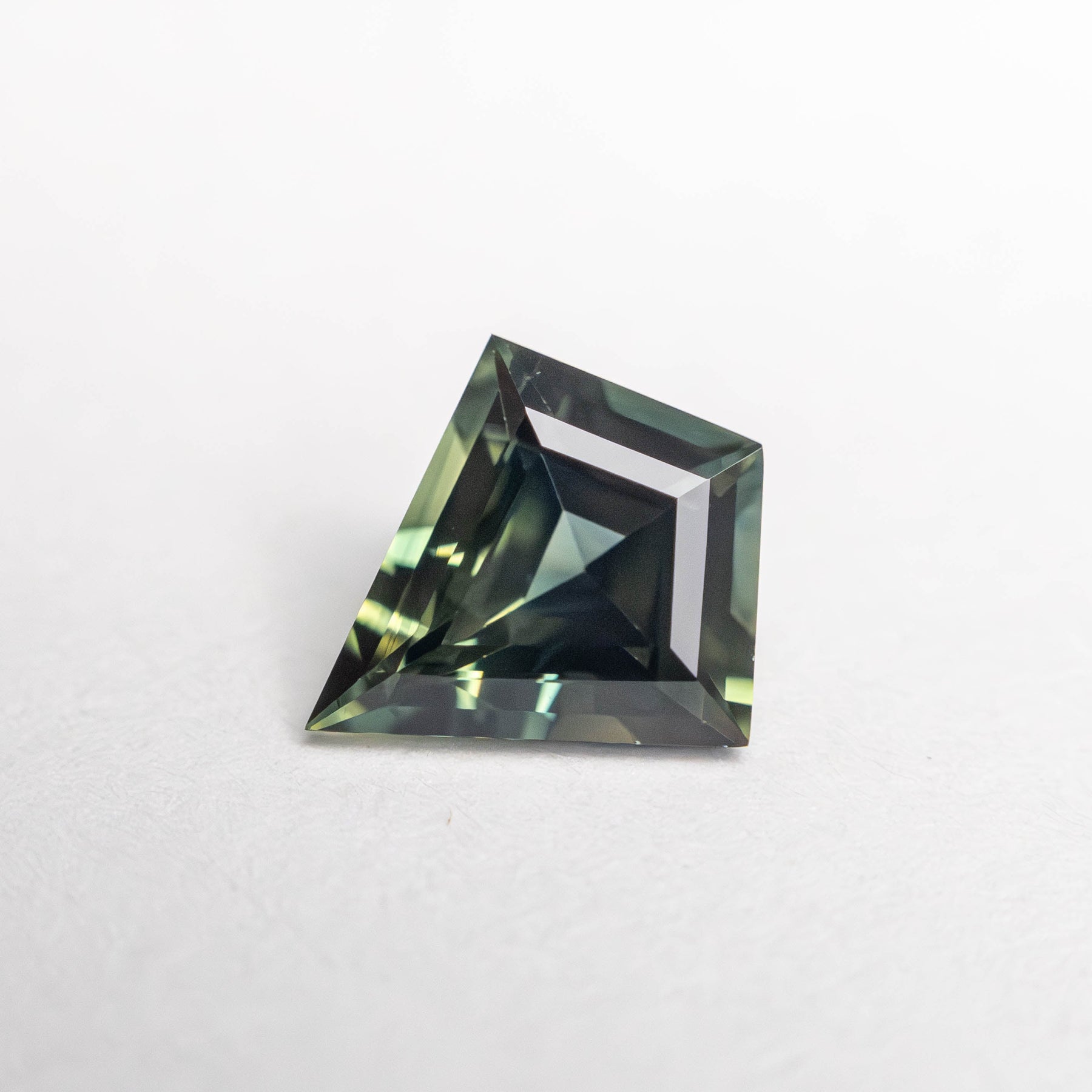 0.88ct 7.67x6.93x3.36mm Kite Step Cut Sapphire 23488-03 – Kelty